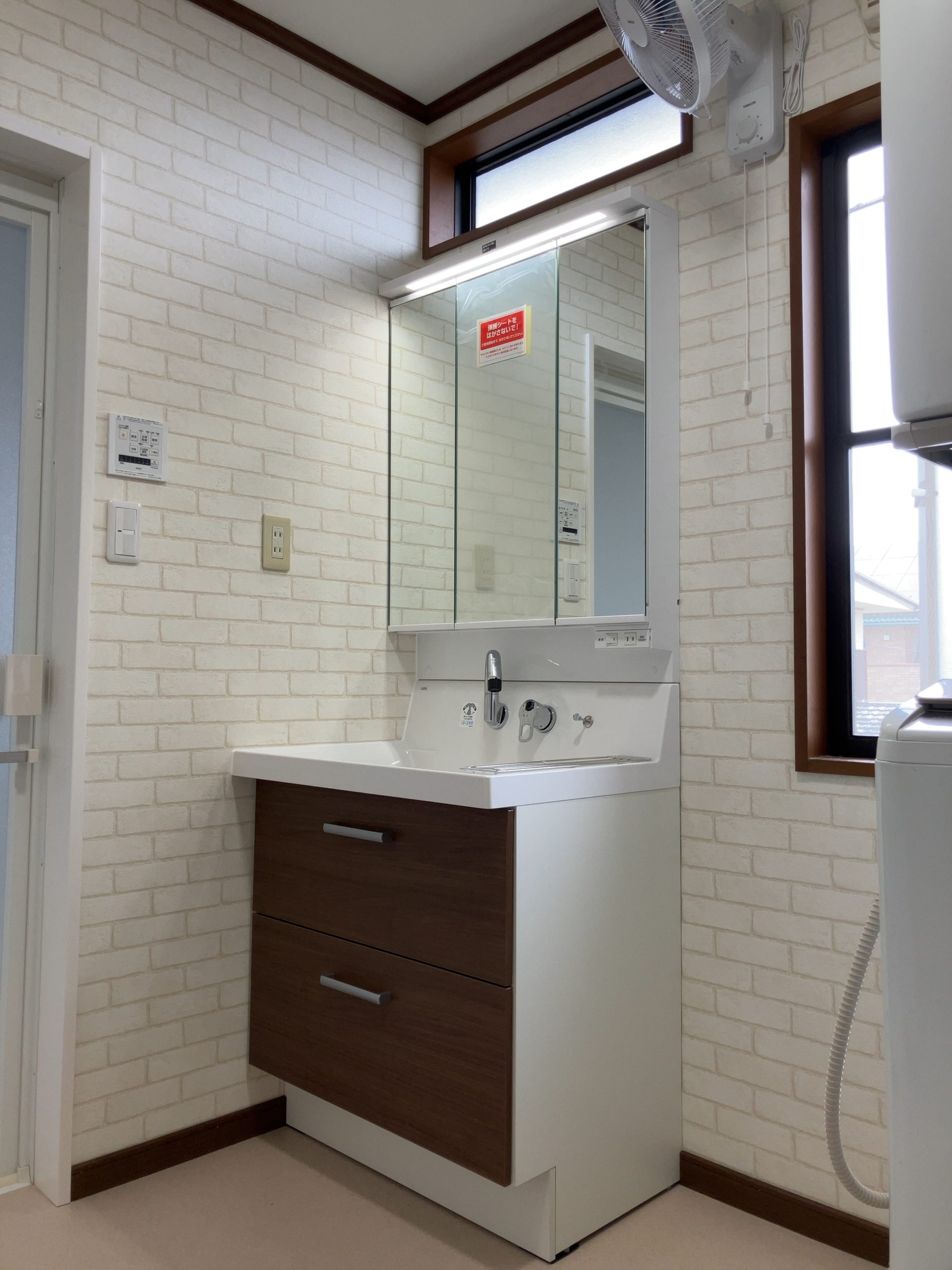 S様邸 洗面脱衣場施工後